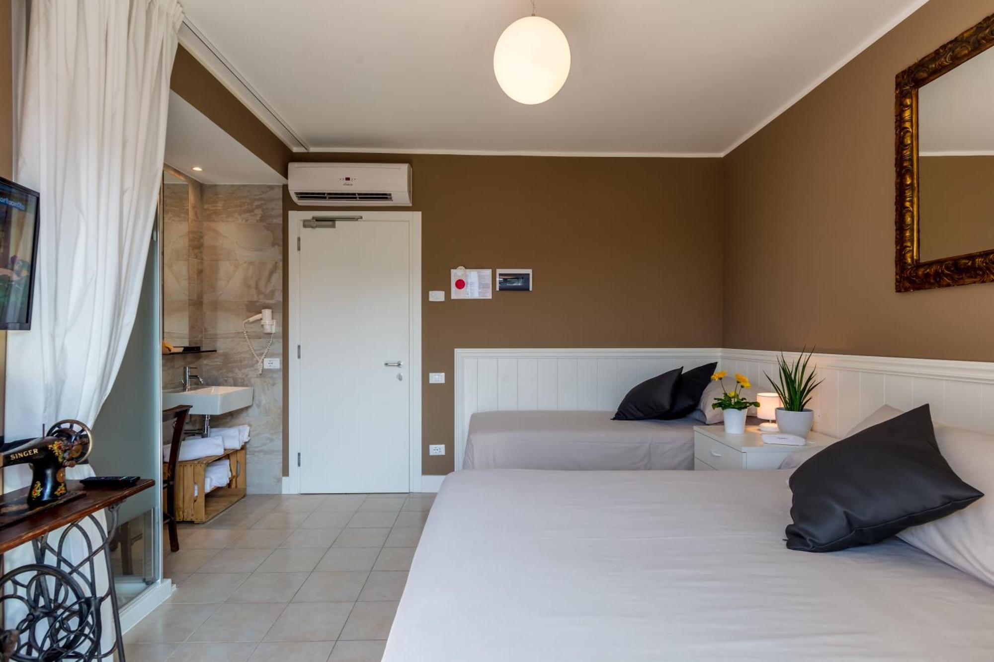 Hotel Maximilian Bardolino Habitación foto
