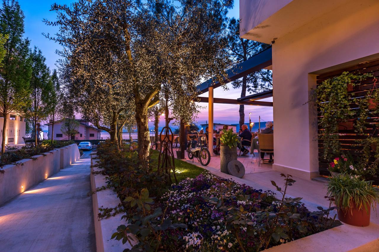 Hotel Maximilian Bardolino Exterior foto